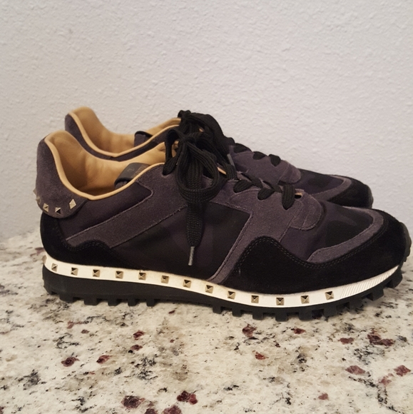 Valentino Shoes - Valentino rockstud sneaker